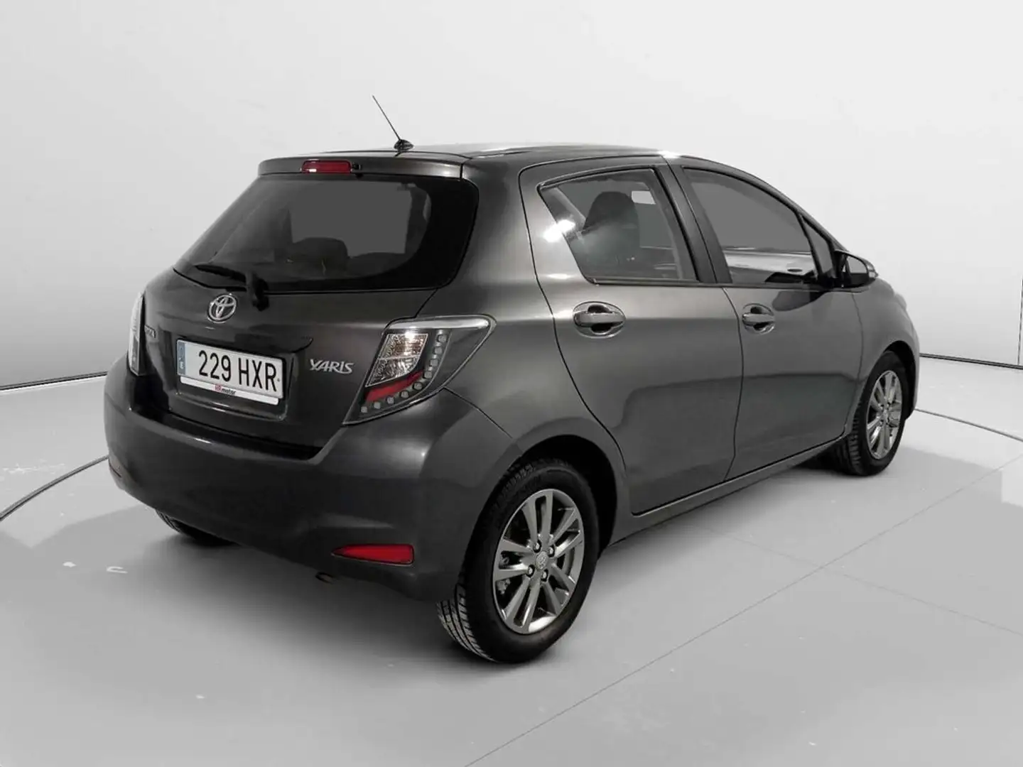 Toyota Yaris 1.4D-4D City Gris - 2