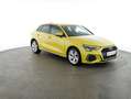 Audi A3 40 TFSI e S line Geel - thumbnail 3