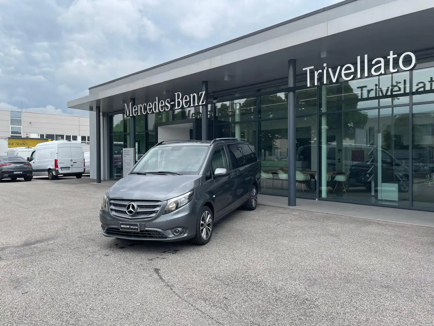 Mercedes-Benz Vito 119 cdi long tourer auto my20 Grigio - 2