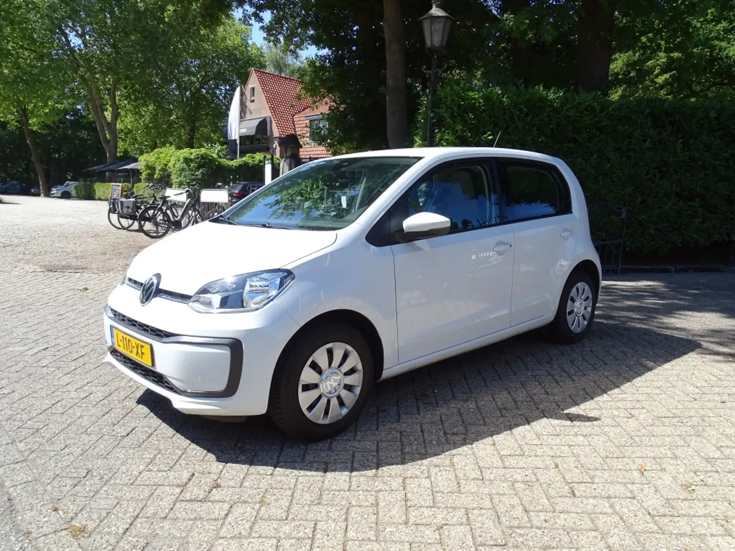 Volkswagen up! 1.0 Dab PDC Clima Camera Wit - 2