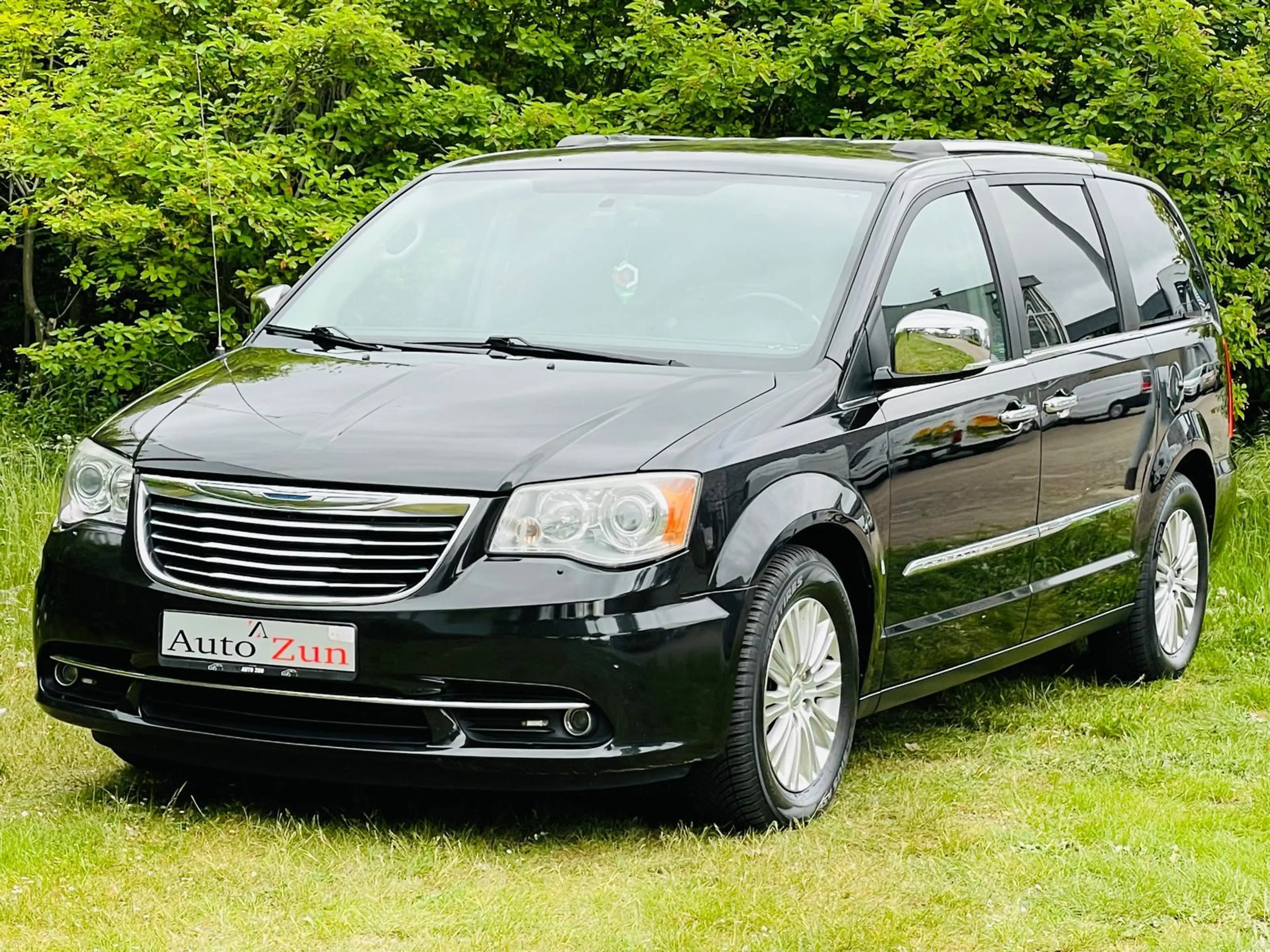 Chrysler Grand Voyager Limited Edition 3.6 V6 Stow&Go/3XTV/DVD — photo 7