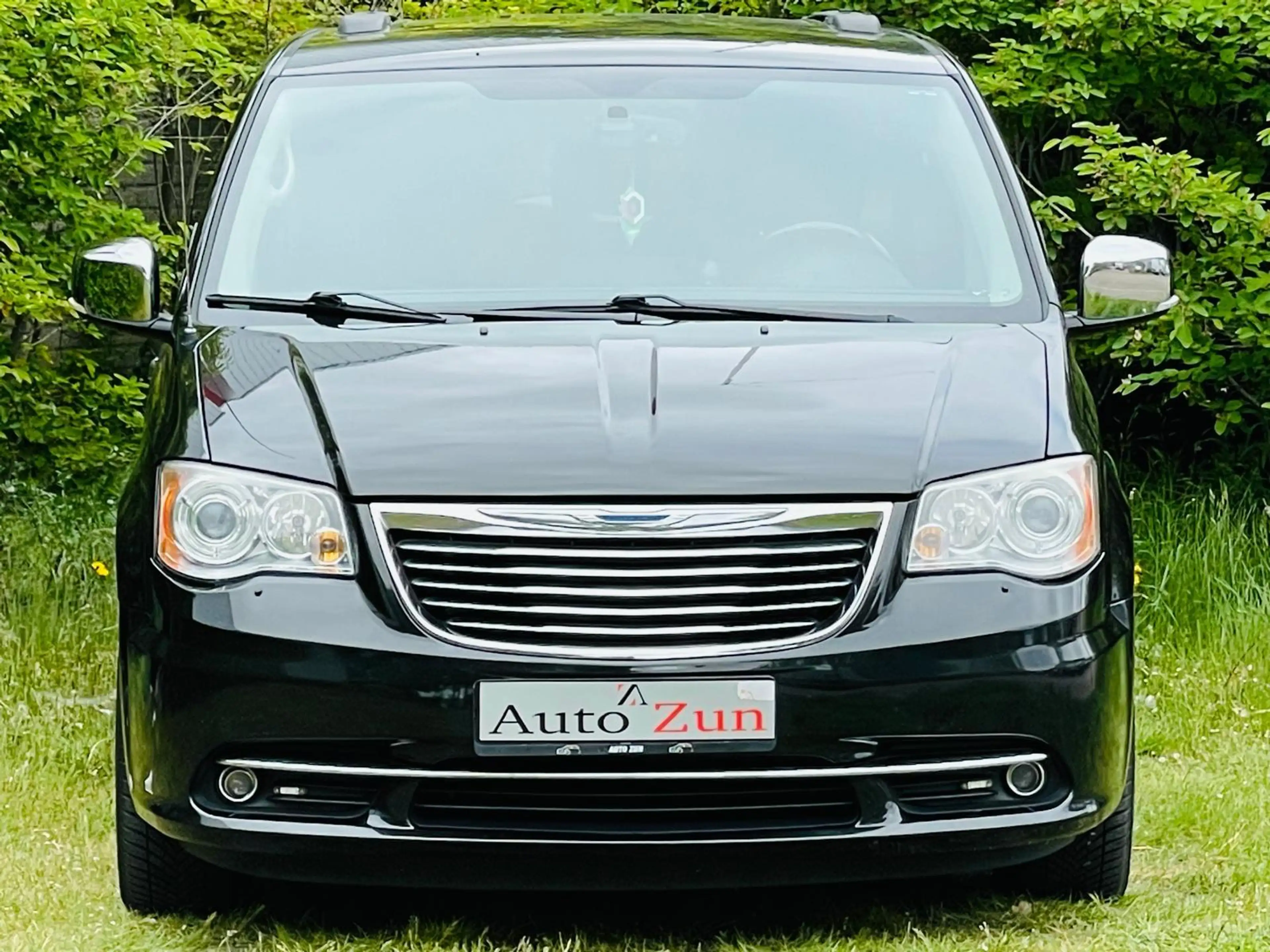 Chrysler Grand Voyager Limited Edition 3.6 V6 Stow&Go/3XTV/DVD — photo 2