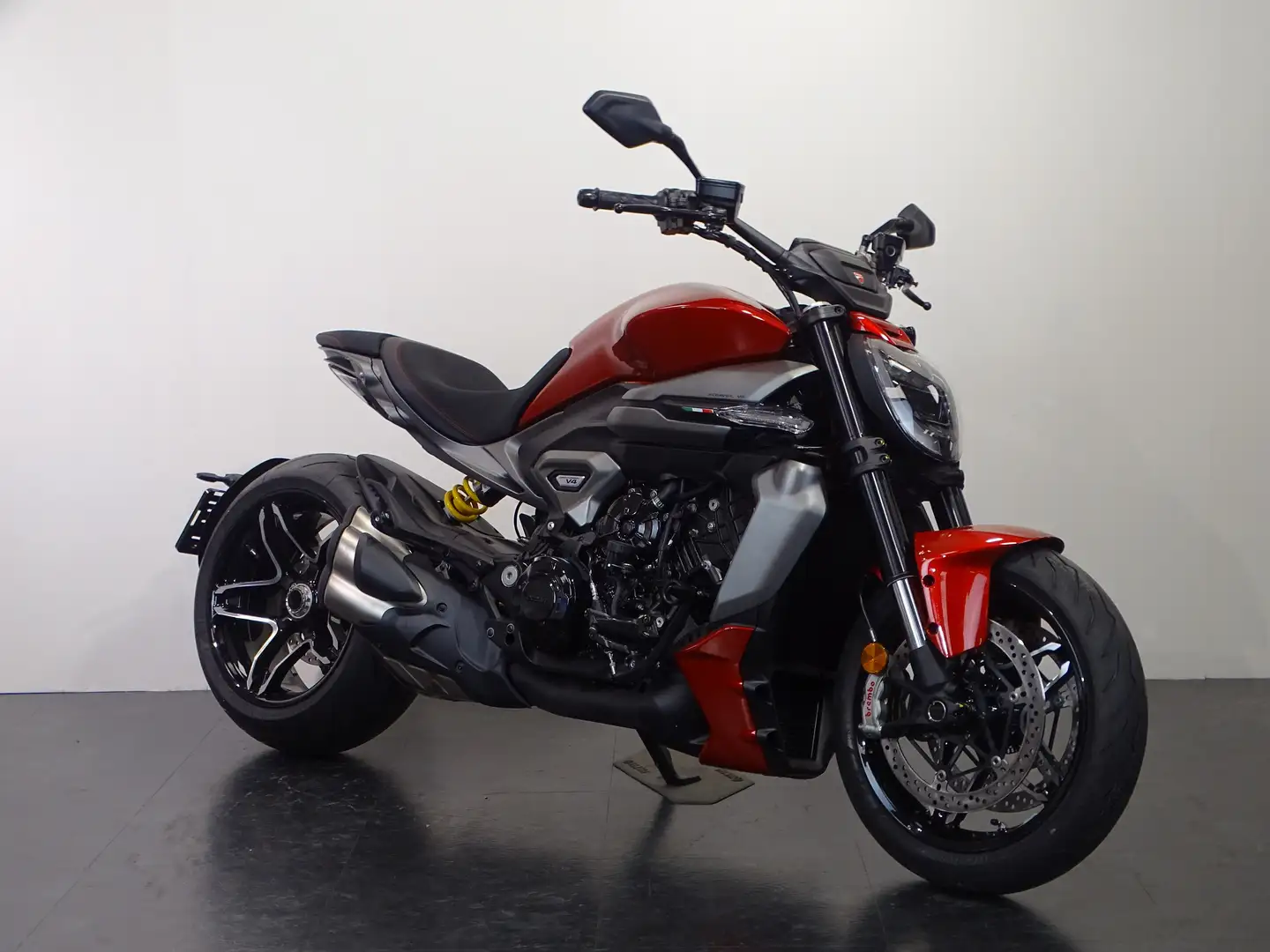 Ducati XDiavel V4 Rot - 2