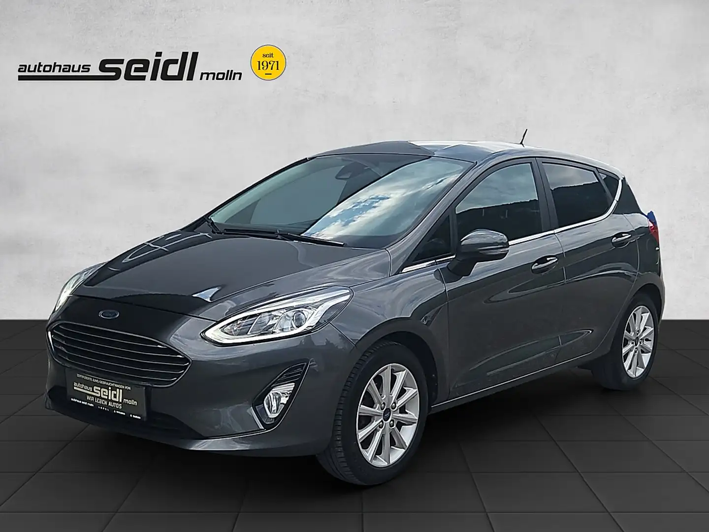 Ford Fiesta Titanium 1,1 Start/Stop Grau - 1