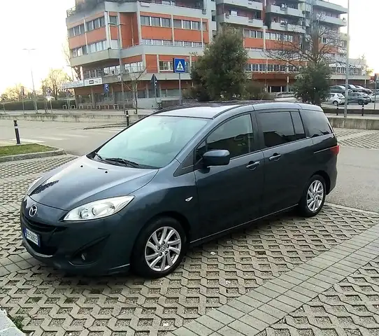 Mazda 5