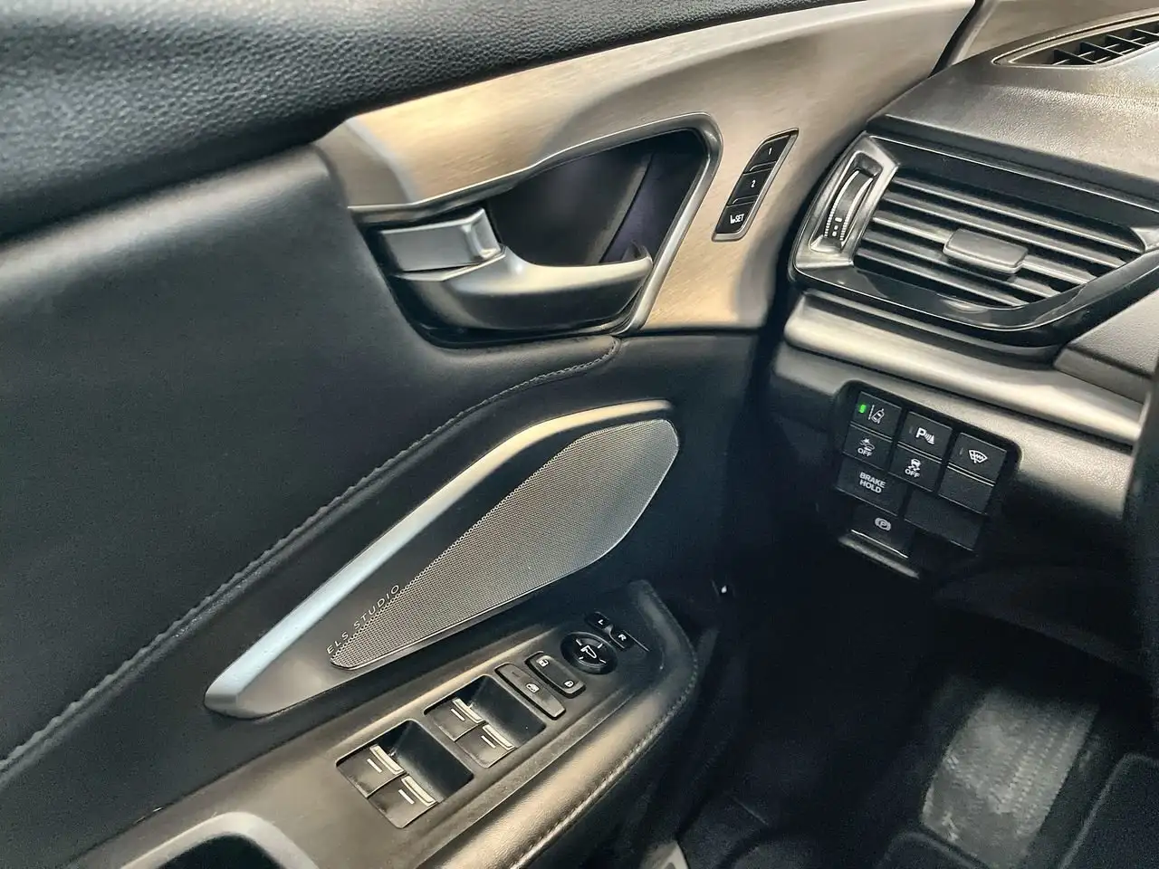 Acura RDX снимка Acura RDX