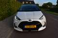 Toyota Yaris 1.5 Hybrid Launch Edition FULL OPTION! Weiß - thumbnail 2