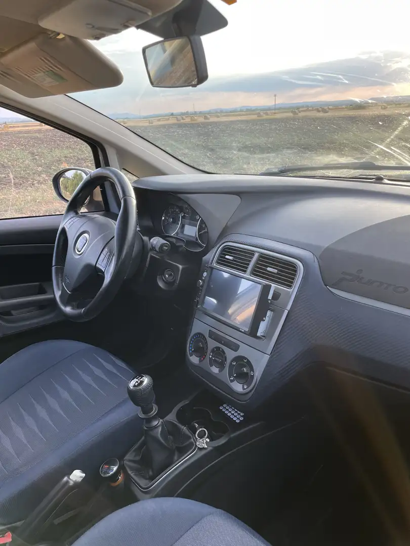 Fiat Grande Punto 5p 1.4 natural power Dynamic 77cv - 2