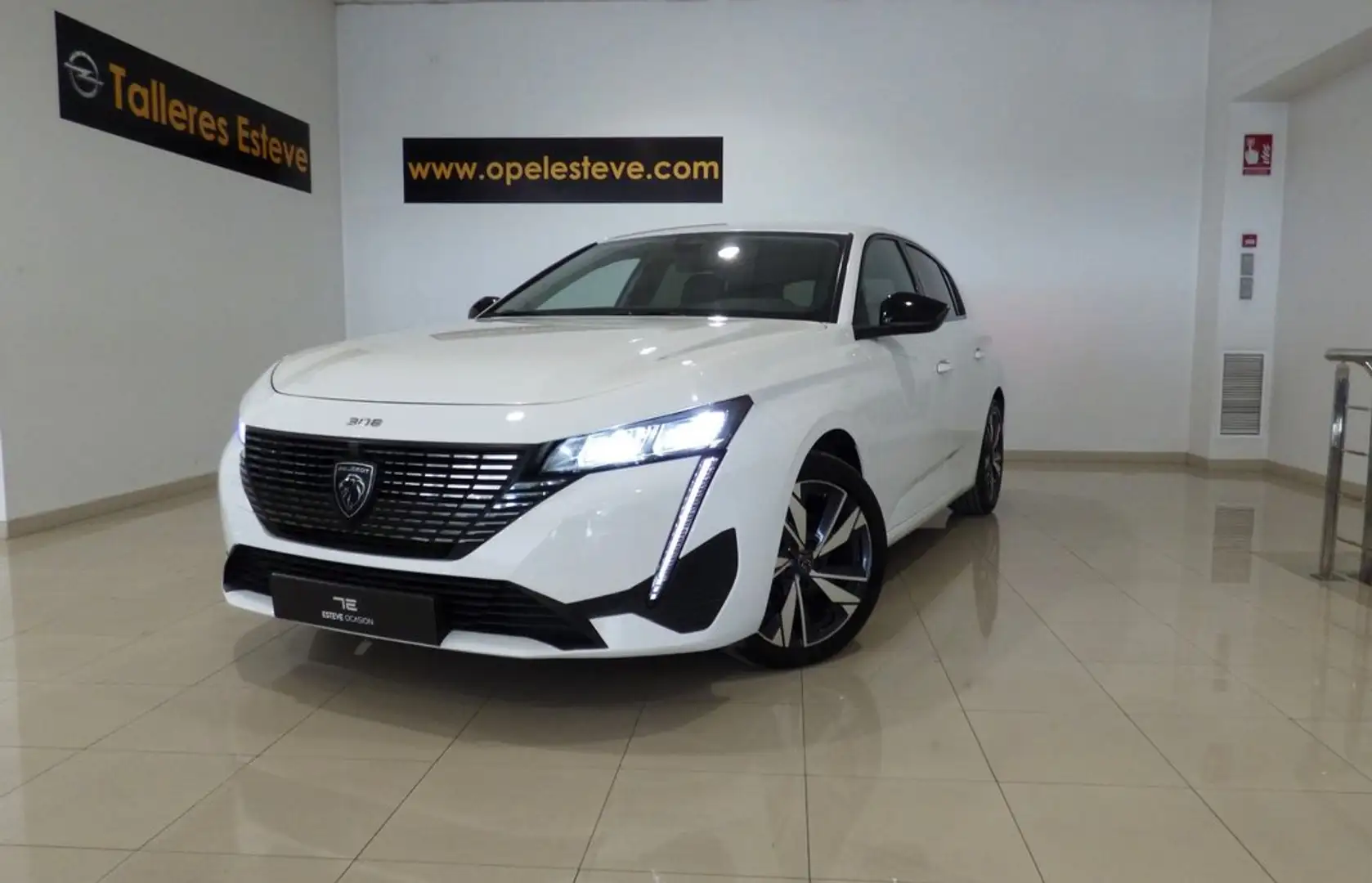 Peugeot 308 1.2 ALLURE PACK 130cv S&S Blanco - 2