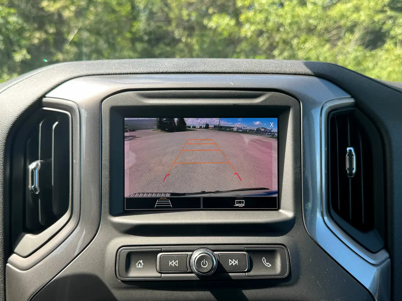 Chevrolet Silverado 1500 photo Chevrolet Silverado 1500