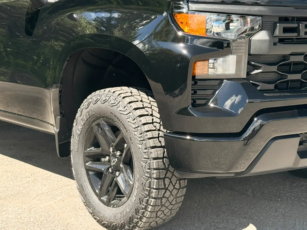 Chevrolet Silverado 1500 photo Chevrolet Silverado 1500
