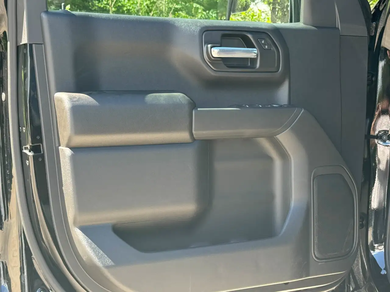 Chevrolet Silverado 1500 photo Chevrolet Silverado 1500