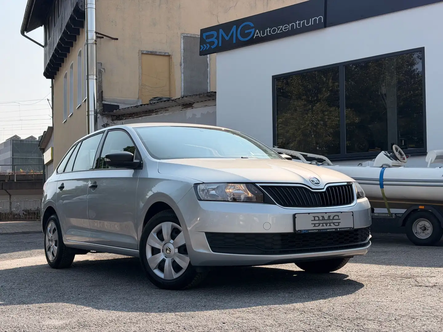 Skoda Sonstige 1.0 TSI Spaceback Active | 72TKM Silber - 1