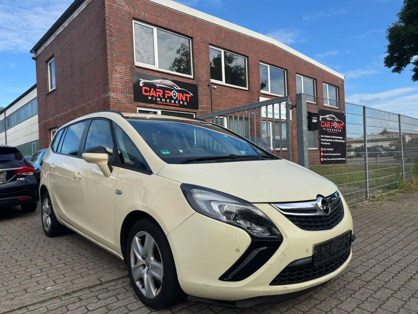 Opel Zafira C Tourer BENZIN UND GASANLAGE LPG 7 SITZE - 1