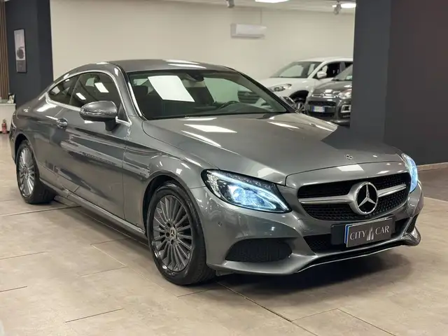 Mercedes-Benz C 220 C Coupe 220 d Premium 4MATIC
