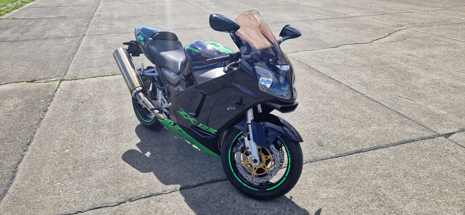 Kawasaki Ninja ZX-12R Black - 1
