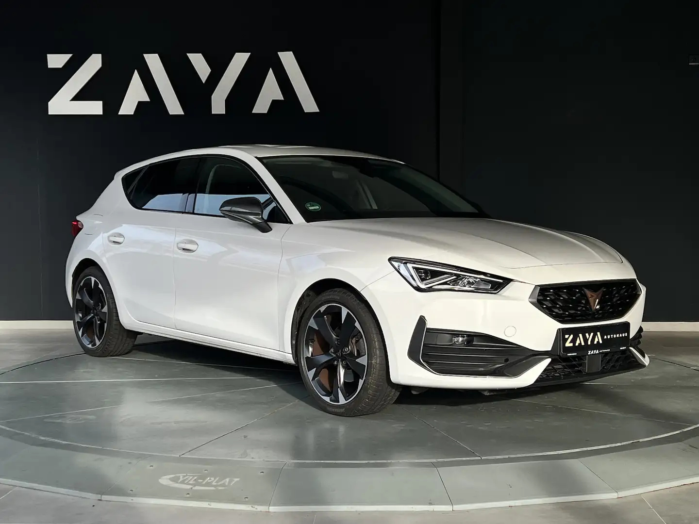 CUPRA Leon 1.5 eTSI Limousine*LED*KLIMA*PDC* Blanc - 1