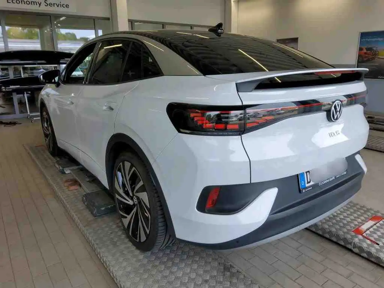 Volkswagen ID.5 Pro Performance mit Infotainment-Paket, миниатюра 4