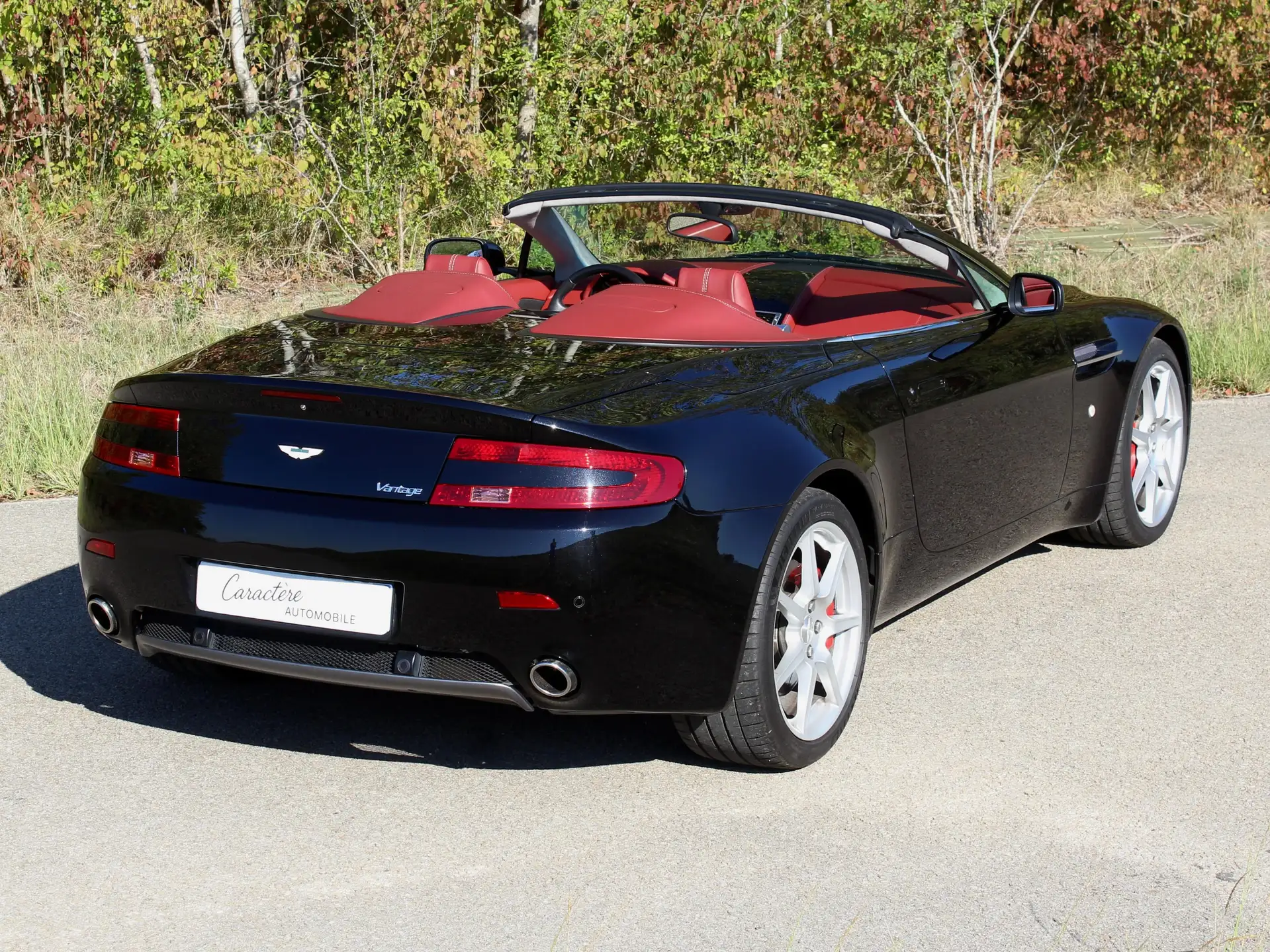애스턴마틴 밴티지 Roadster 2007 검정 사진 2