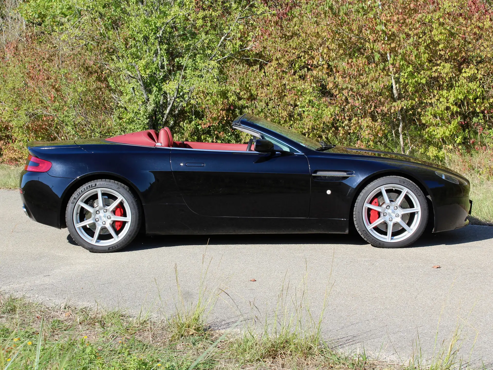 애스턴마틴 밴티지 Roadster 2007 검정 사진 4