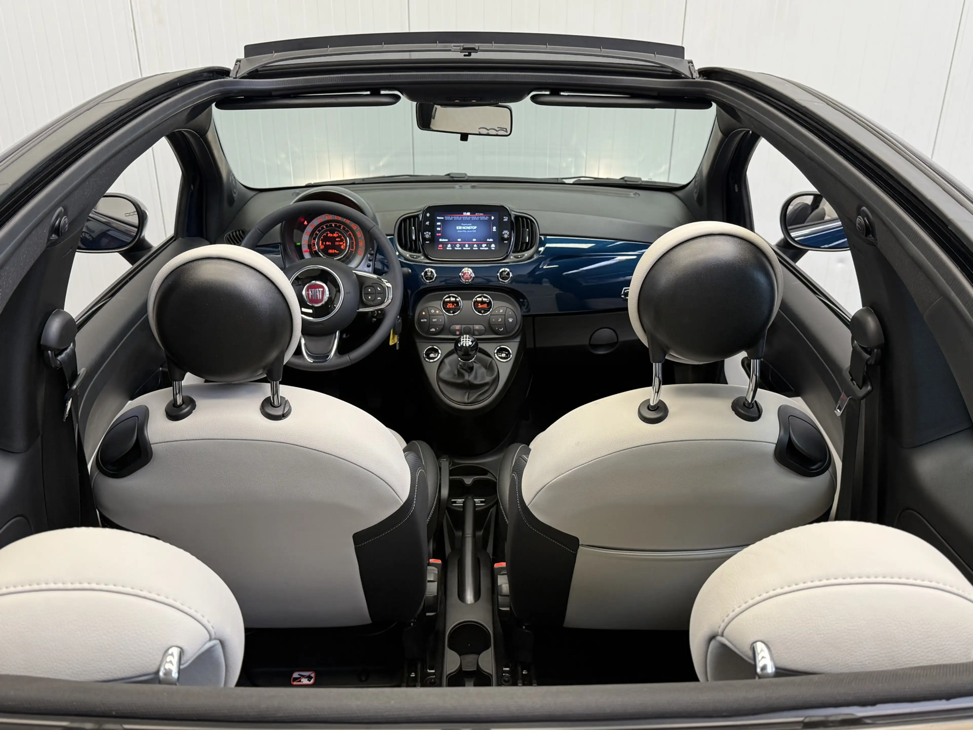Fiat 500C 1.0 Hybrid Dolcevita AIRCO/ECC-NAVI by CARPLAY-LMV — photo 43