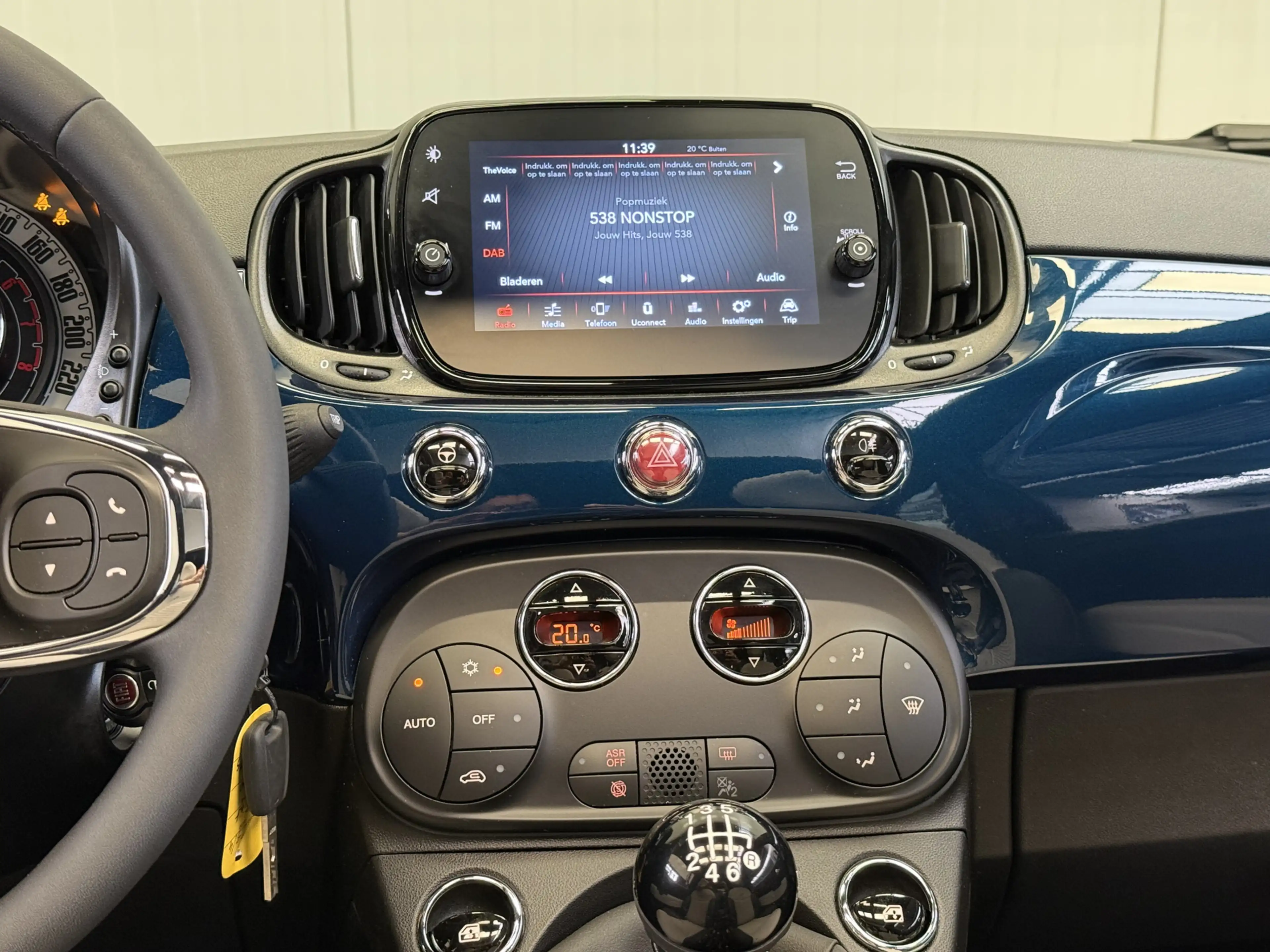Fiat 500C 1.0 Hybrid Dolcevita AIRCO/ECC-NAVI by CARPLAY-LMV — photo 34