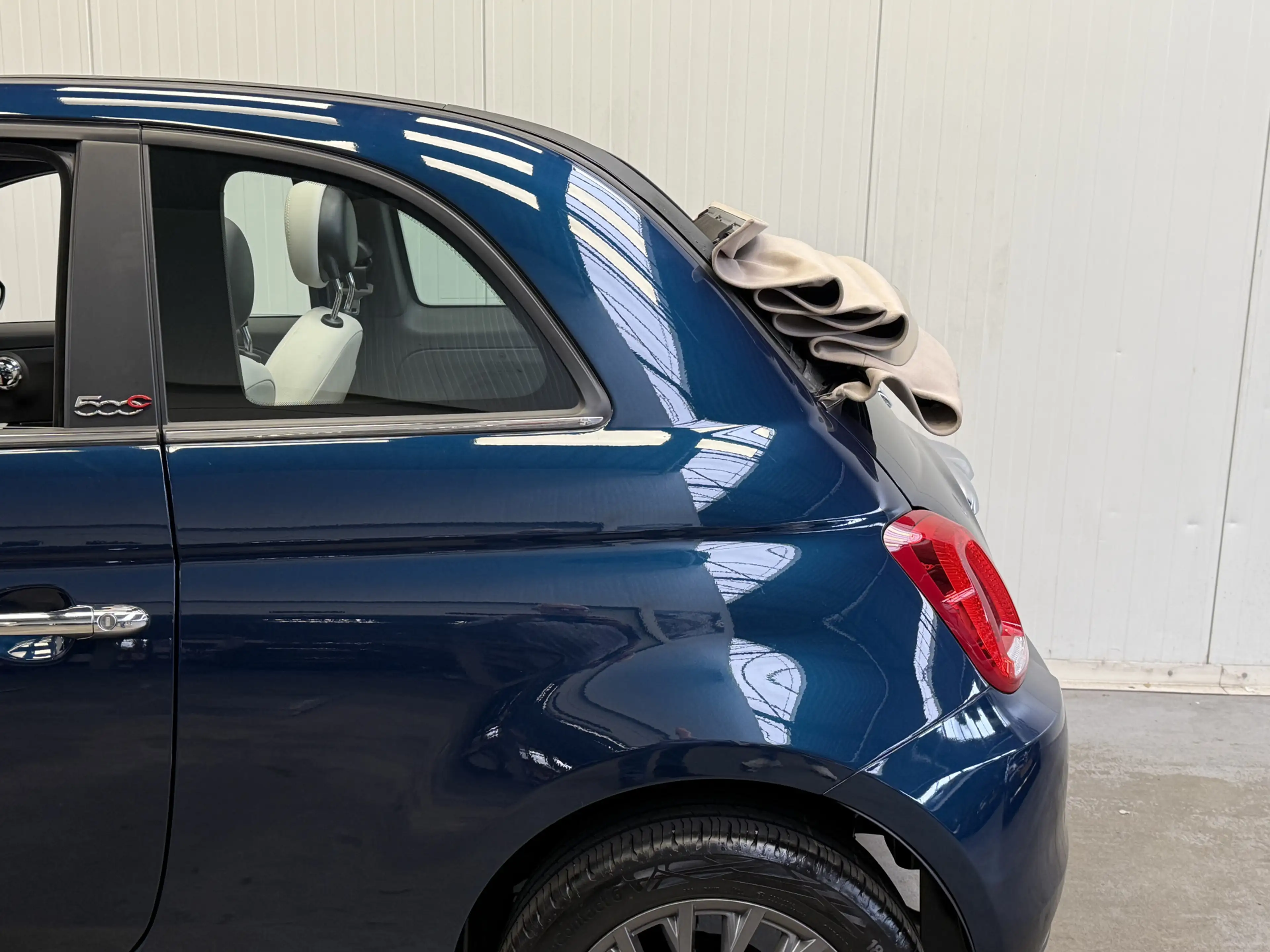 Fiat 500C 1.0 Hybrid Dolcevita AIRCO/ECC-NAVI by CARPLAY-LMV — photo 20