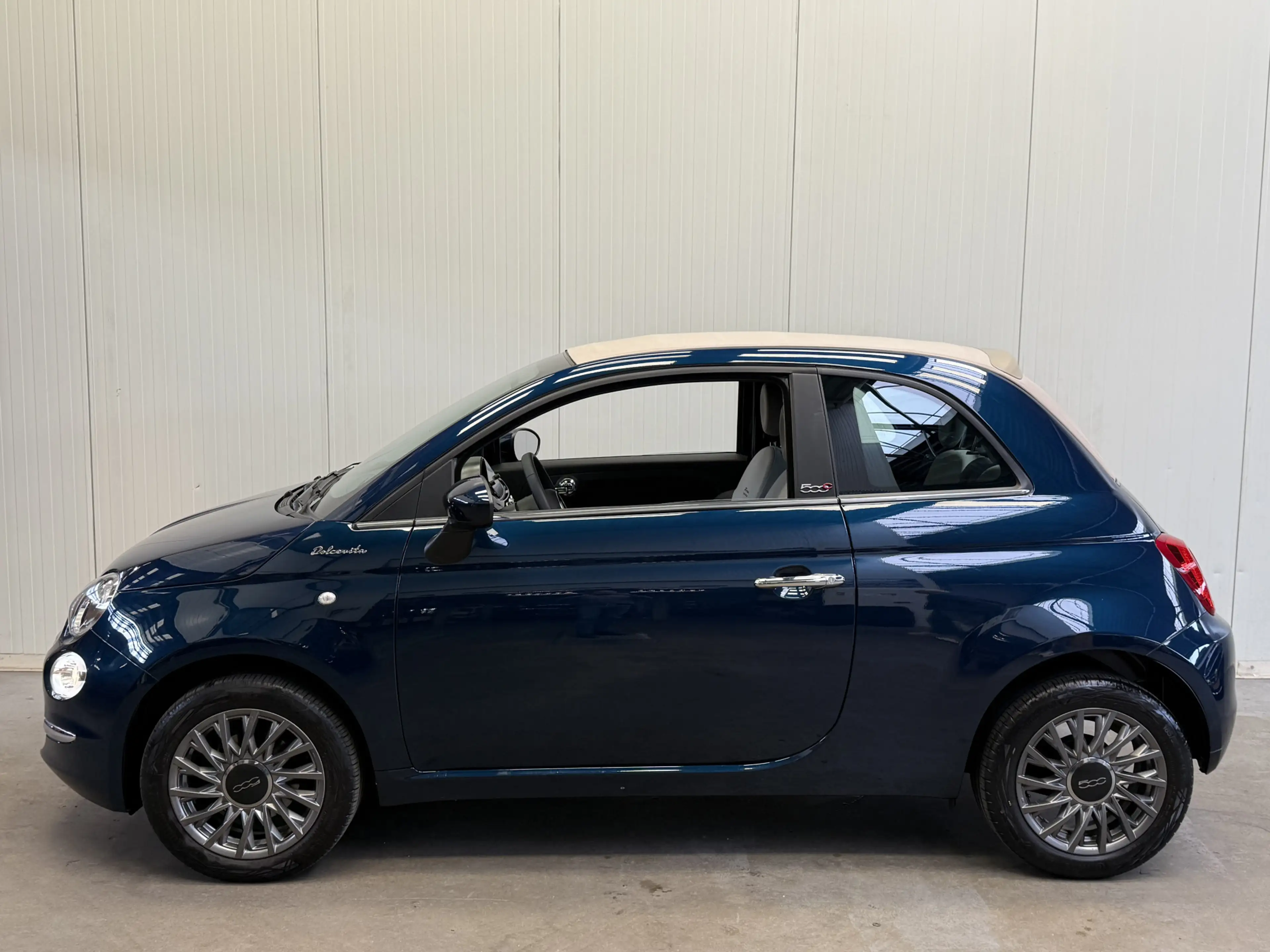 Fiat 500C 1.0 Hybrid Dolcevita AIRCO/ECC-NAVI by CARPLAY-LMV — photo 50