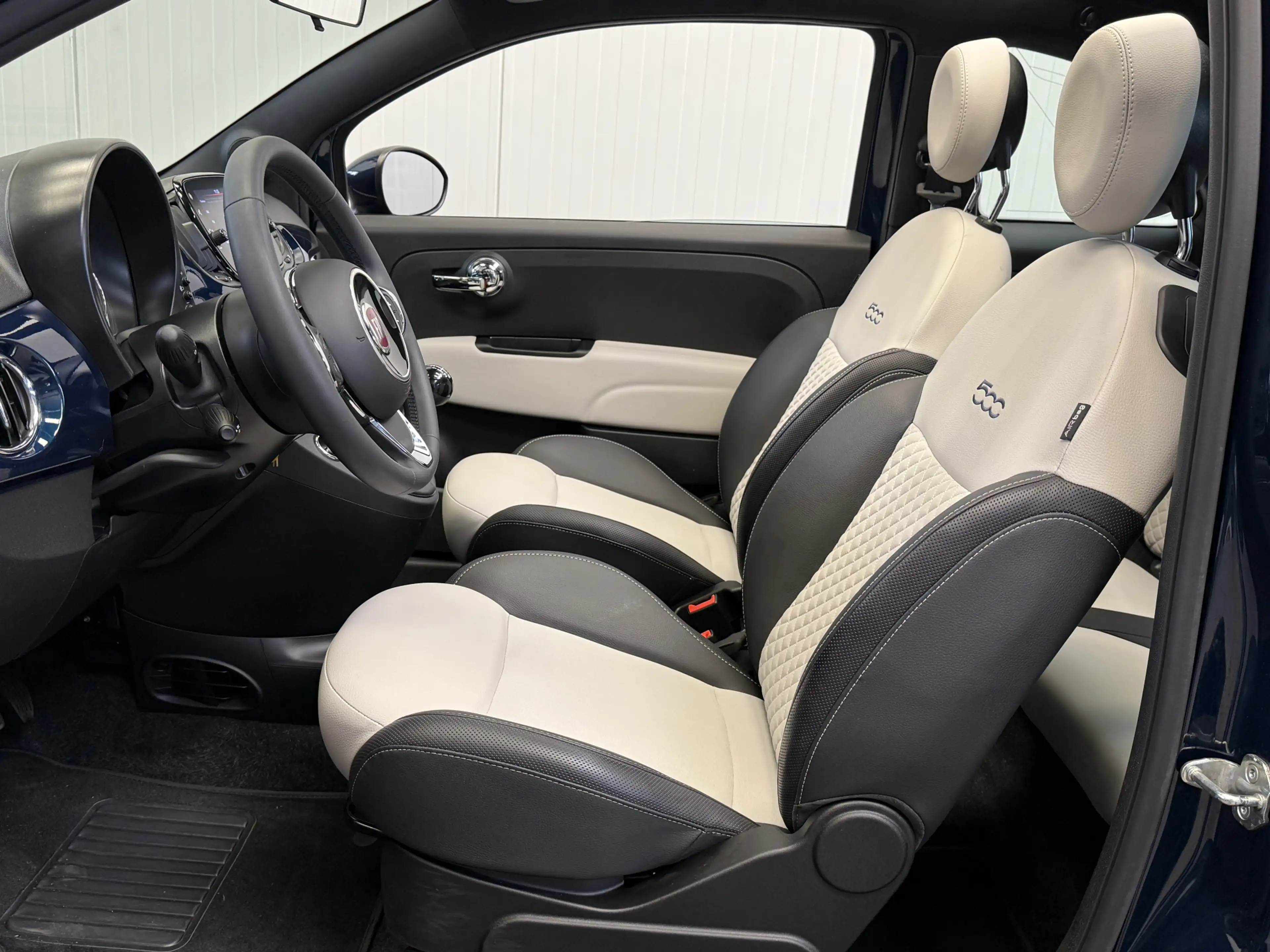 Fiat 500C 1.0 Hybrid Dolcevita AIRCO/ECC-NAVI by CARPLAY-LMV — photo 3