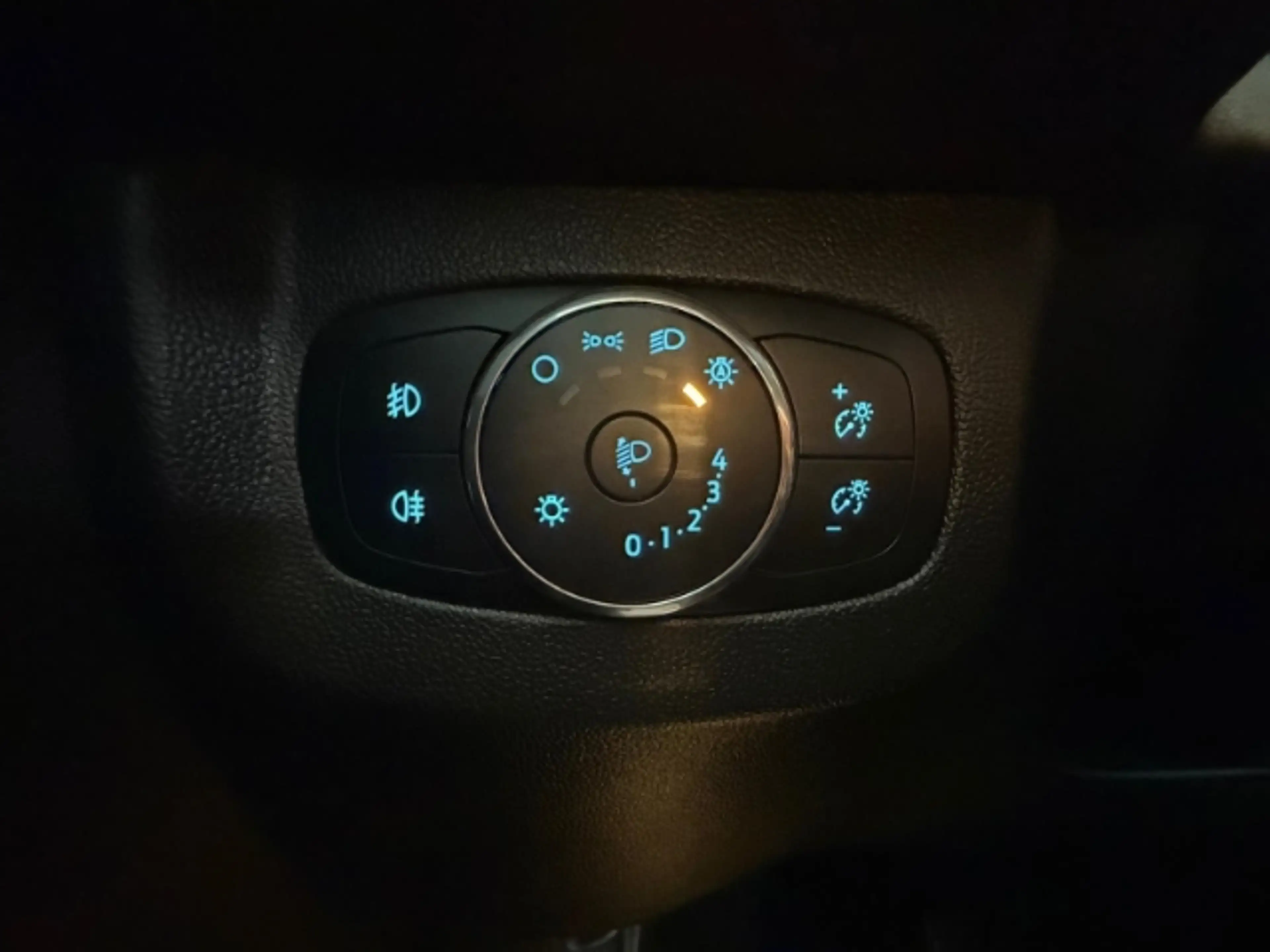Ford Tourneo Courier 1.0 EcoBoost Active+Sitzheizung+Lenkradheizung+Kam — photo 15