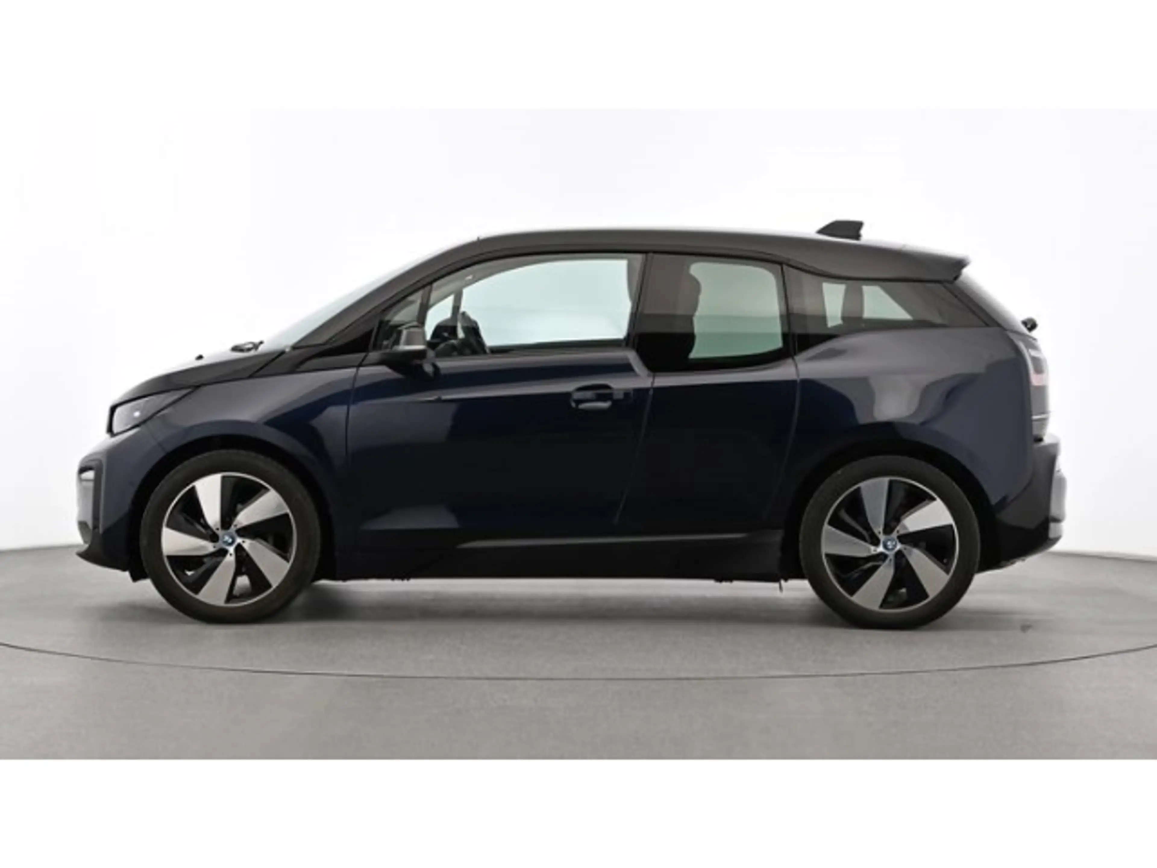 BMW i3 120Ah +NAVI+SHZ+PDC+CAM+DAB+BT+AUX+BC+MFL+ALU+ — photo 15