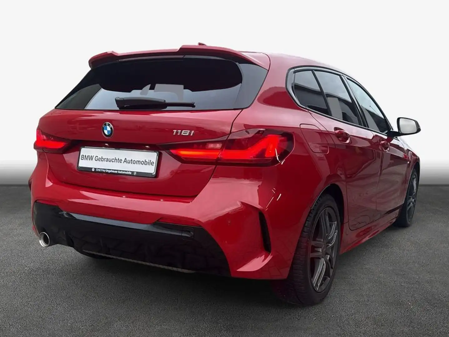 BMW 118 i Aut. M Sport LED HiFi Rot - 2