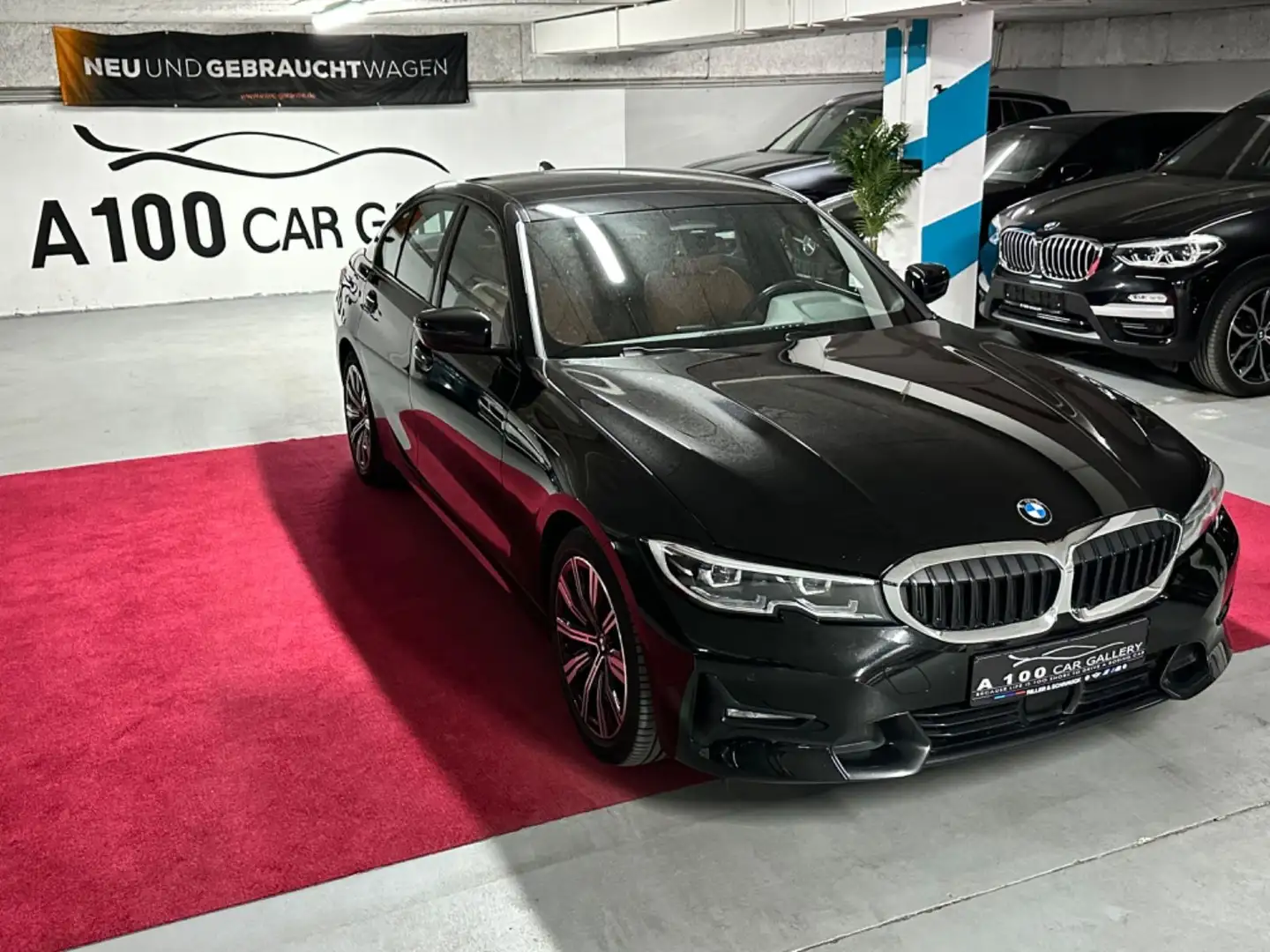 BMW 320 d Sport Line*Assistenten*Leder*AHK*1Hand* Noir - 2