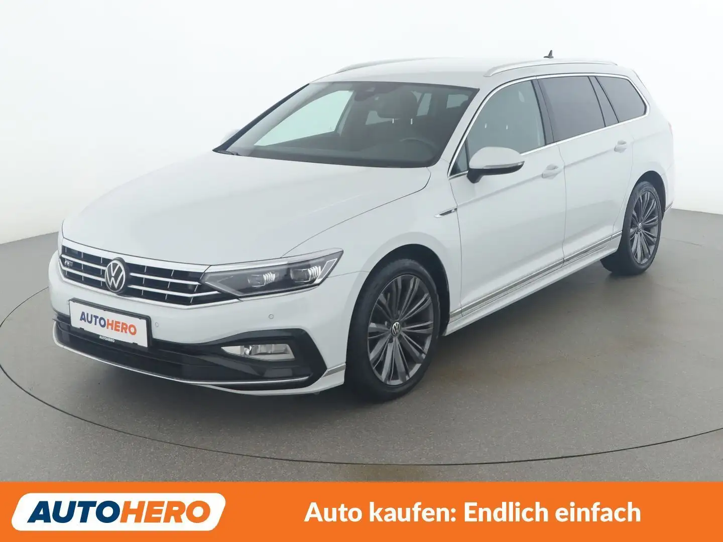 Volkswagen Passat 2.0 TDI Elegance 4Motion R-Line Weiß - 1