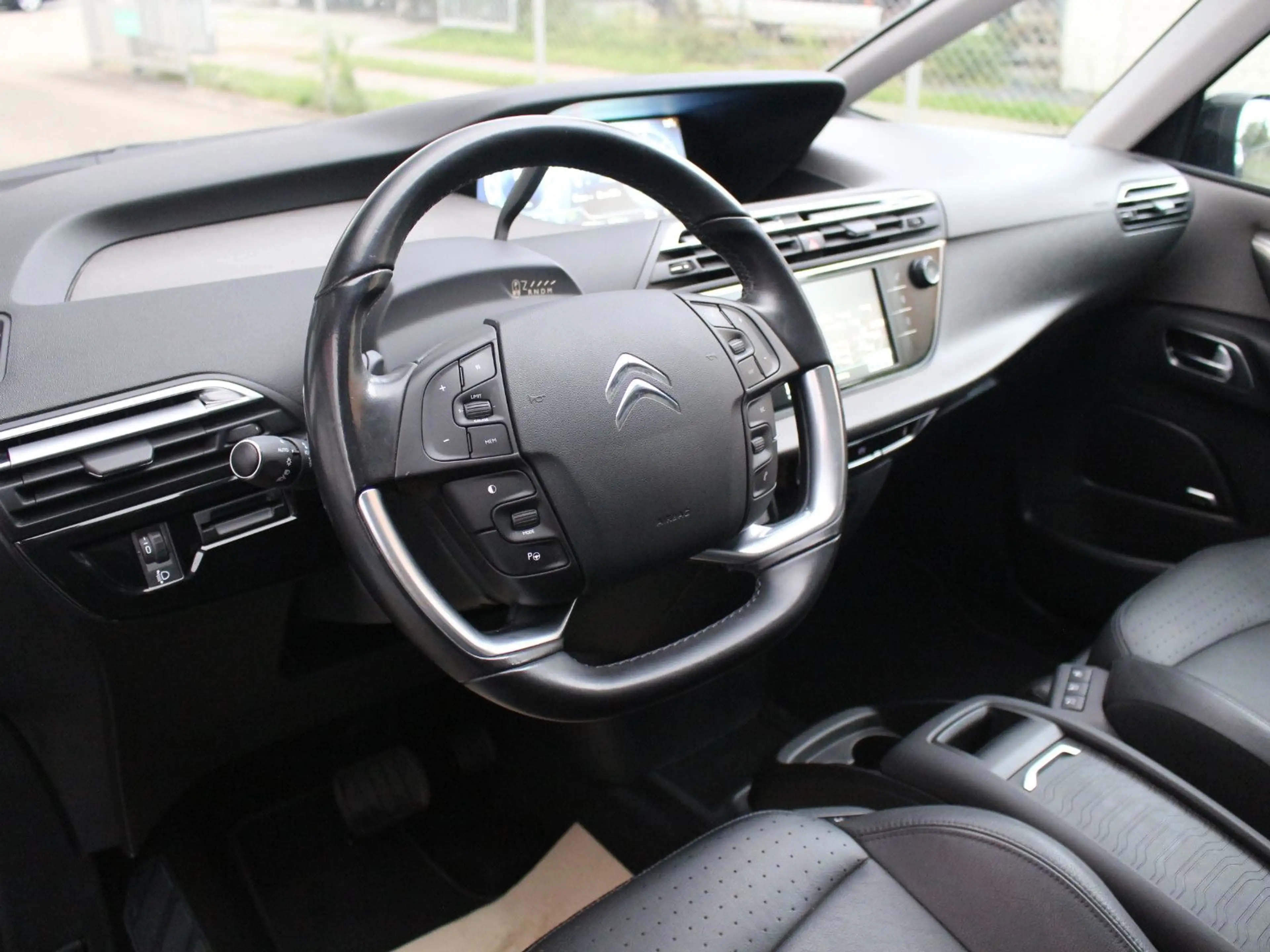 Citroen Grand C4 Picasso Grand C4 Spacetourer Exclusive 2.0 HDi 7-Si. AHK — photo 7