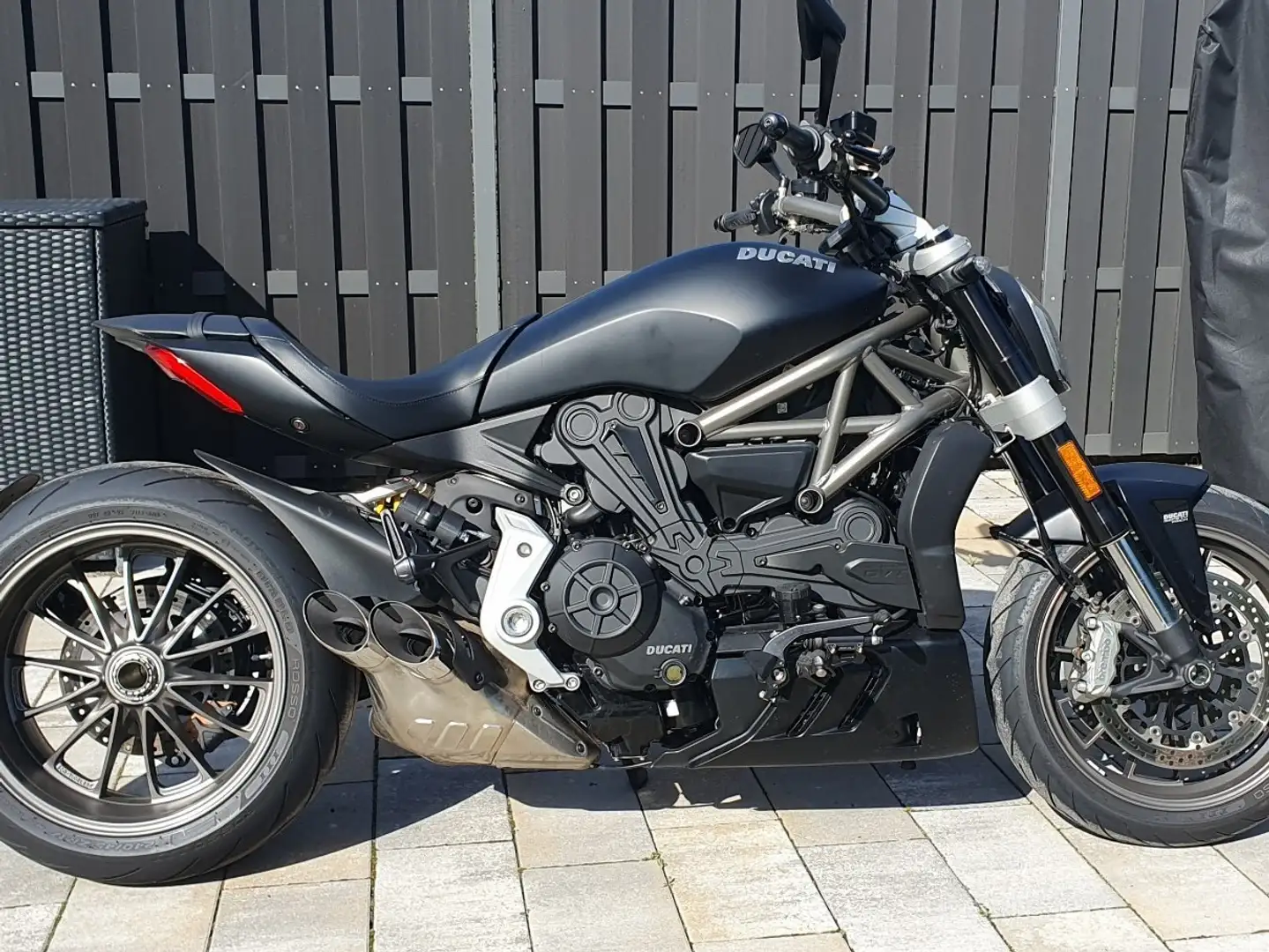 Ducati XDiavel Zwart - 1