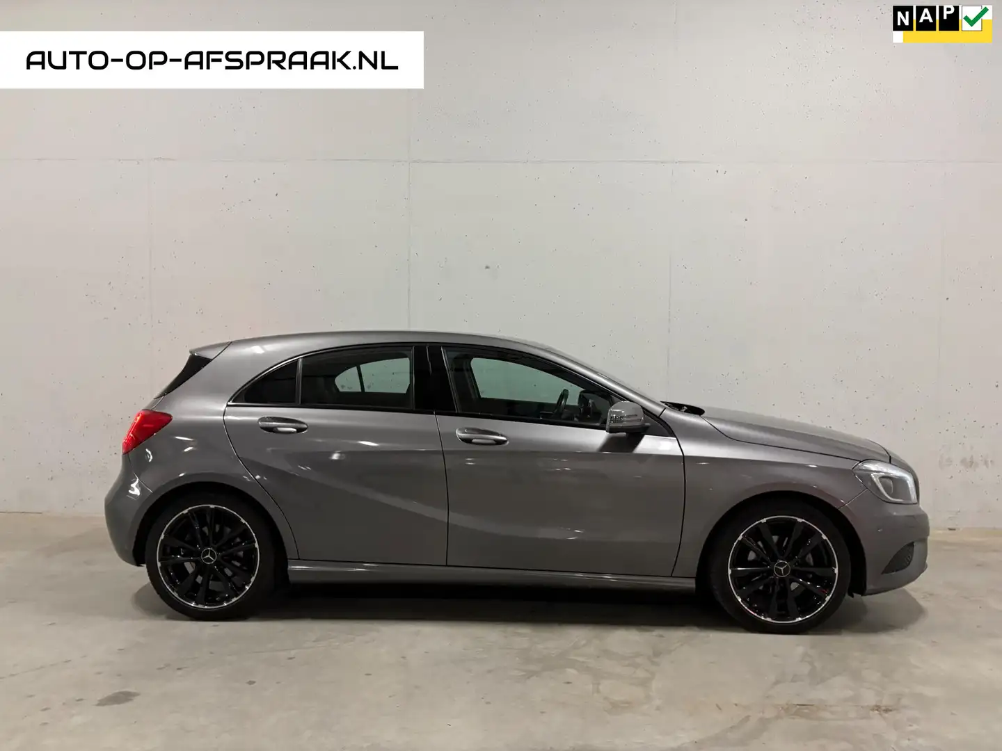 Mercedes-Benz A 180 CDI AMG 5drs. Navi Airco Cruise Stoelverw. Grijs - 1