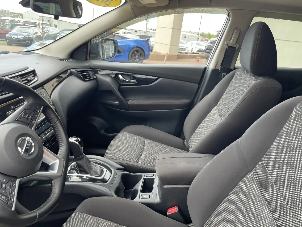 Nissan Qashqai photo Nissan Qashqai