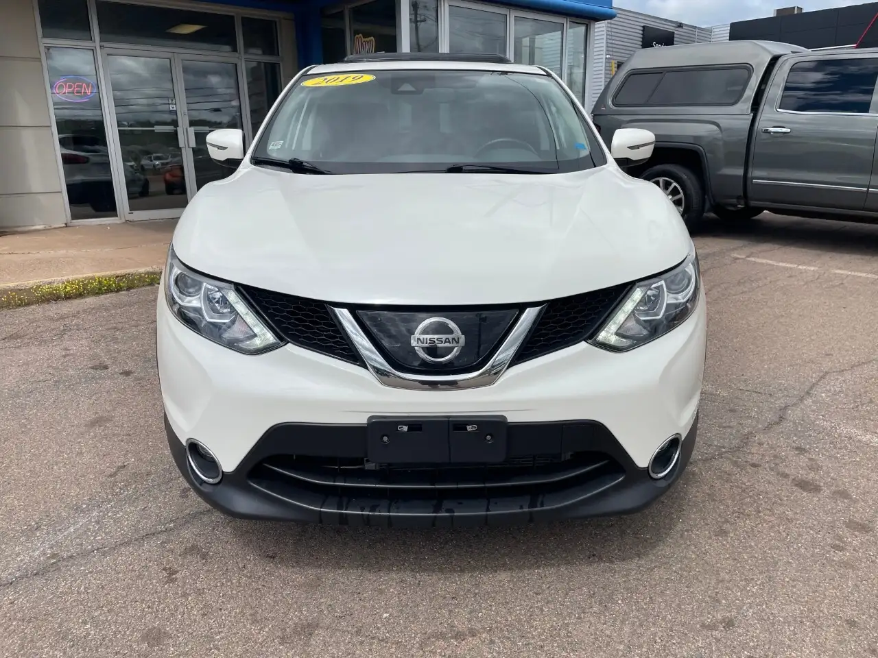 Nissan Qashqai photo Nissan Qashqai