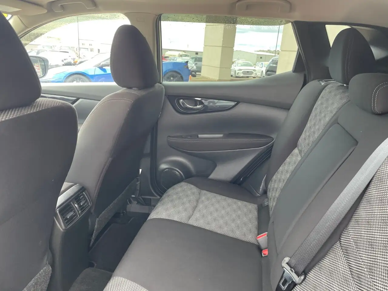 Nissan Qashqai photo Nissan Qashqai