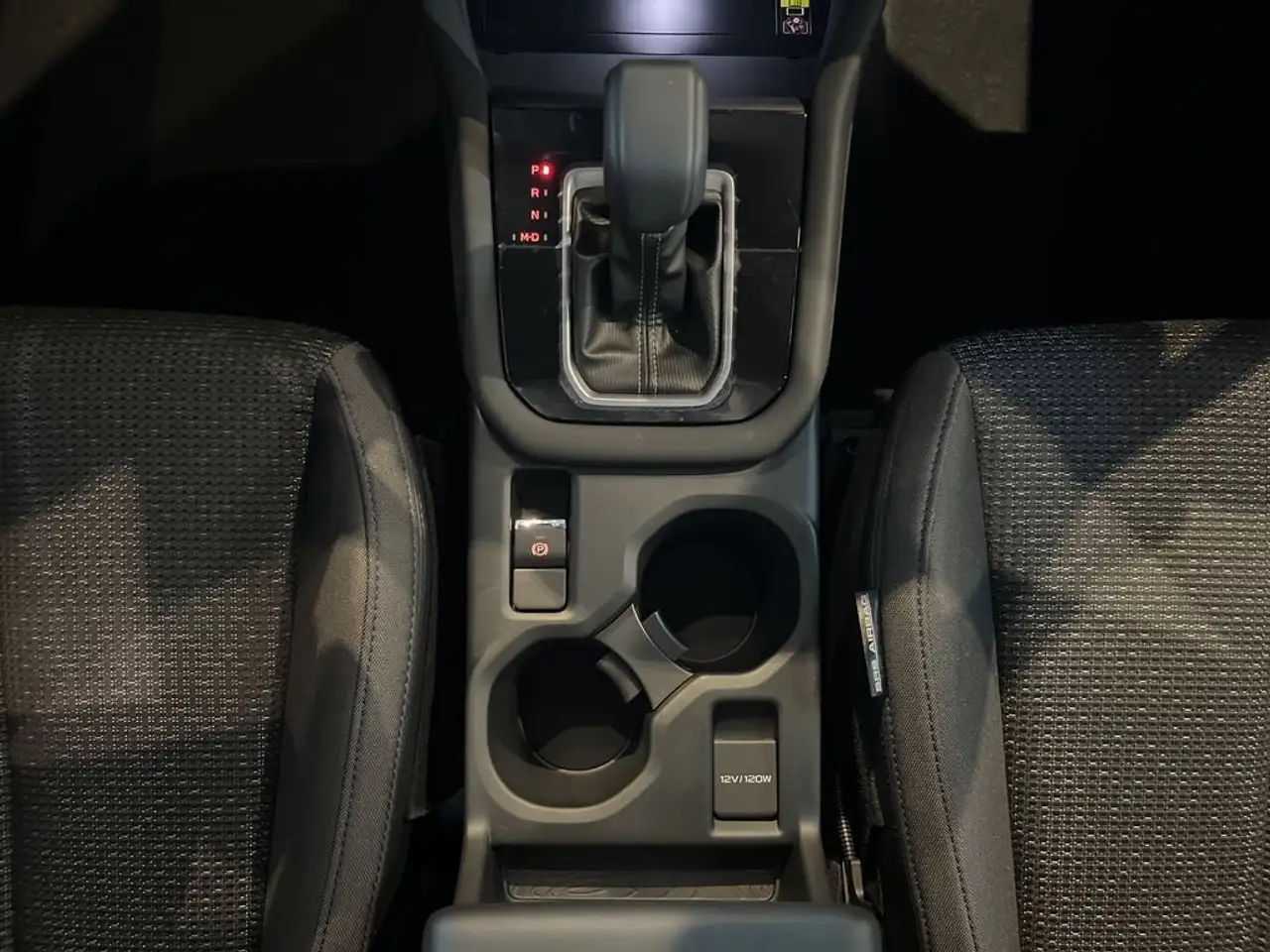 Subaru Forester снимка Subaru Forester