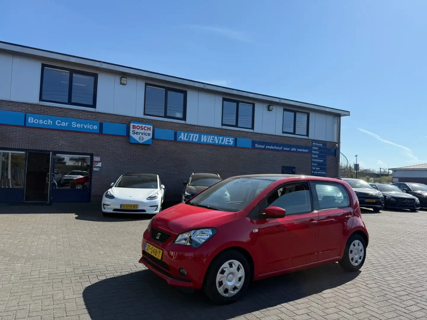 SEAT Mii 1.0 | Style Intense 5-Drs | Airco | Cruise Červená - 2