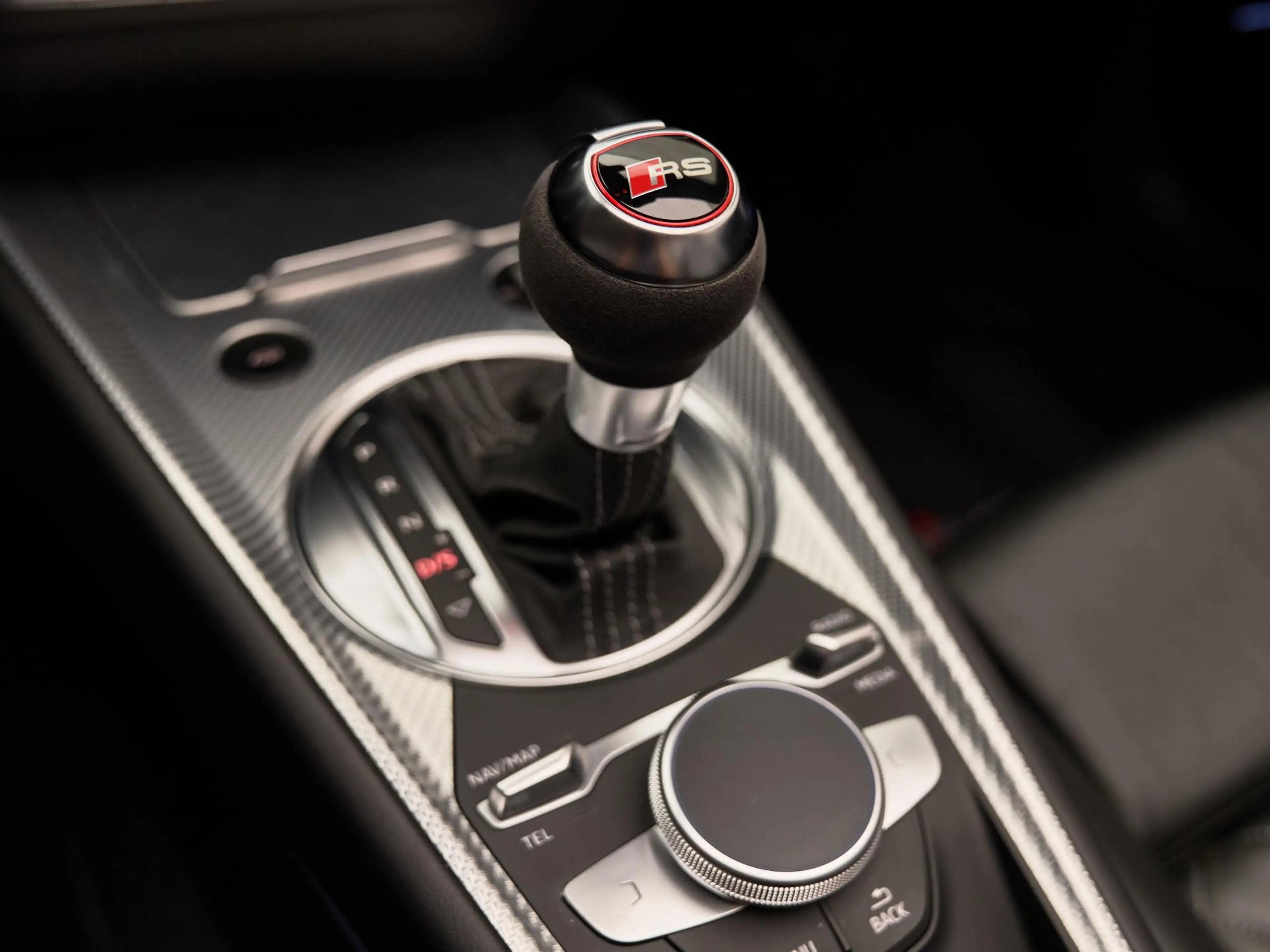Audi TT RS Roadster 2.5 TFSI Quattro , B&O, magnetic, matrix- — photo 19