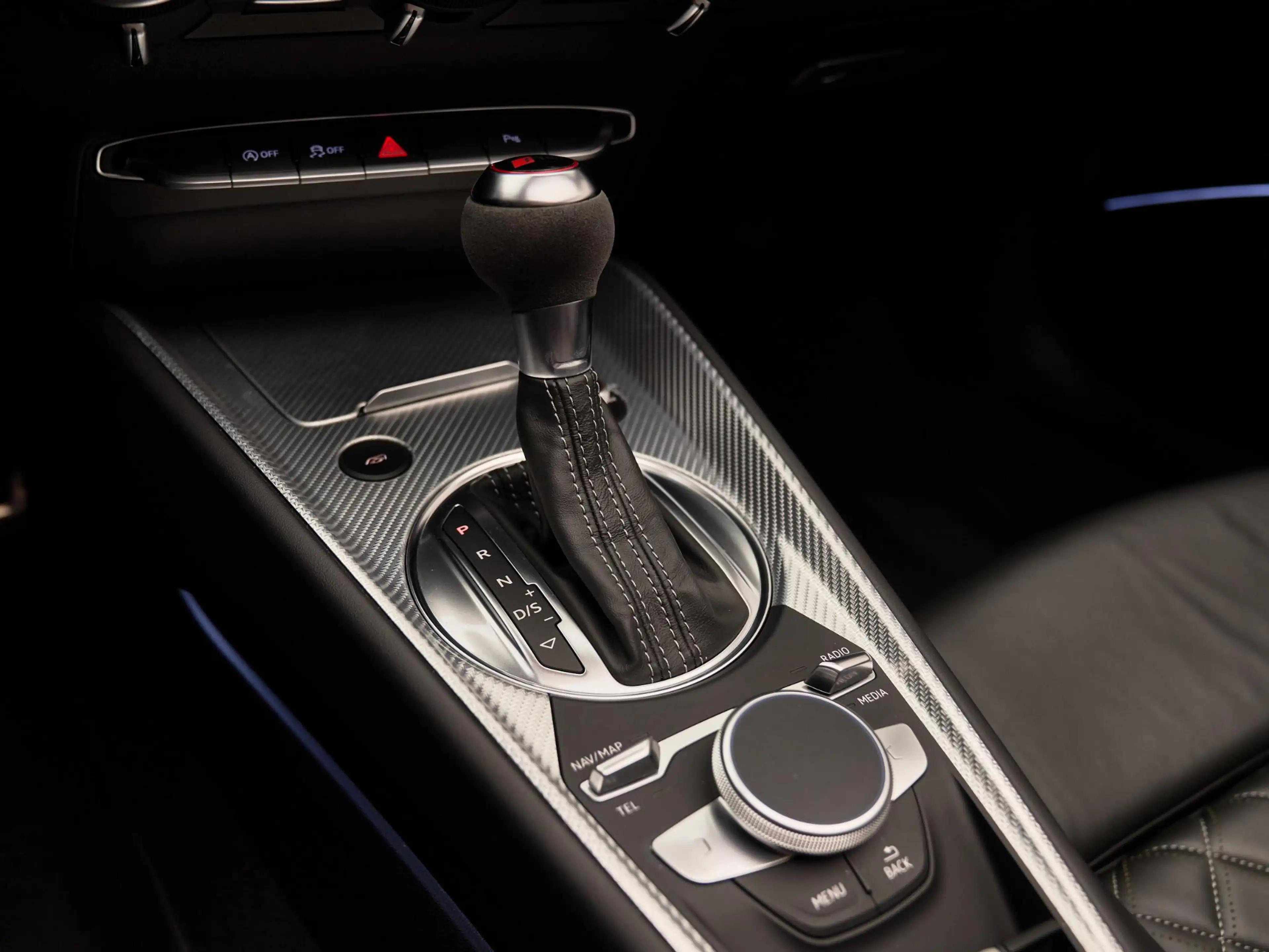 Audi TT RS Roadster 2.5 TFSI Quattro , B&O, magnetic, matrix- — photo 17