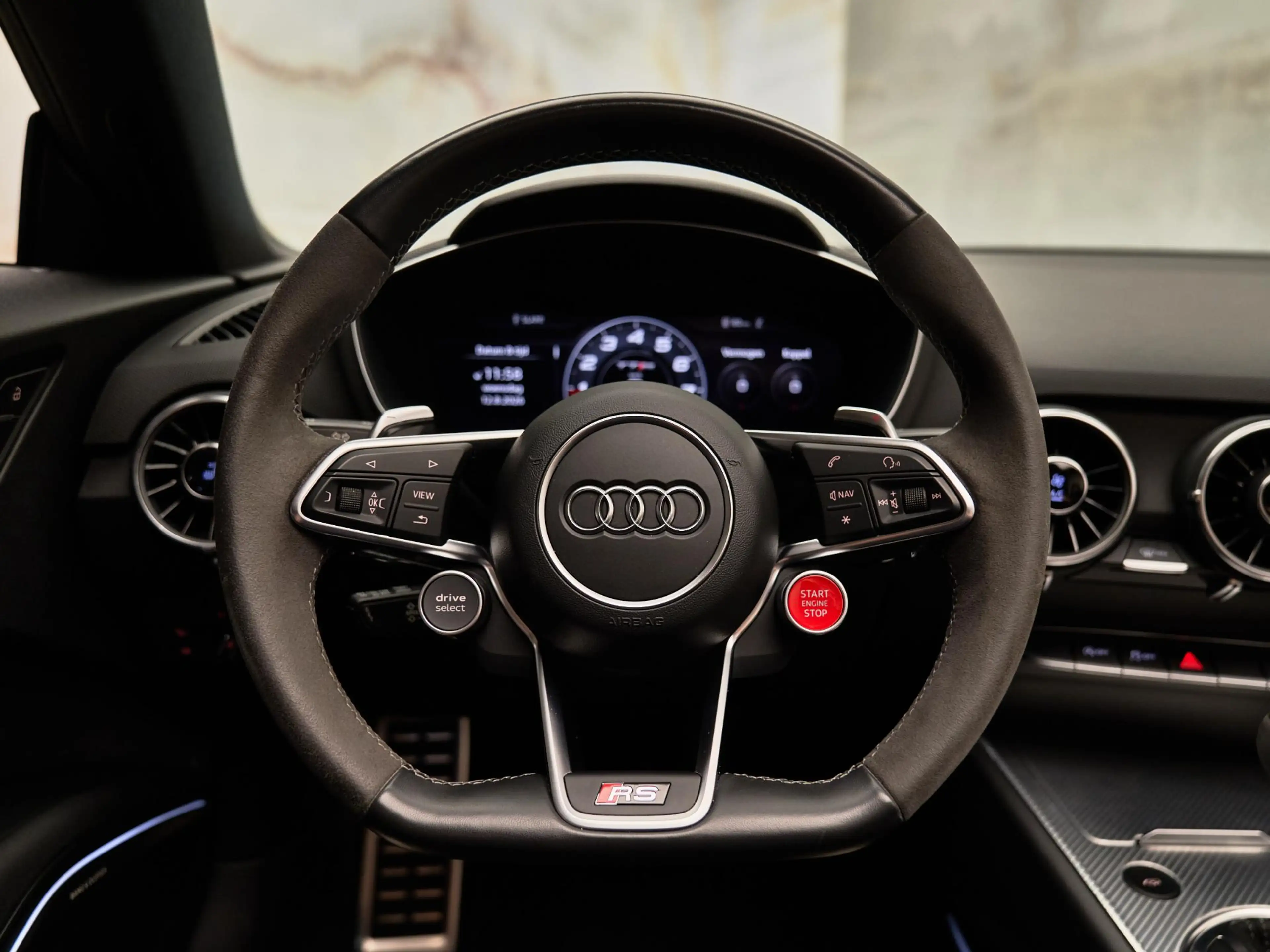 Audi TT RS Roadster 2.5 TFSI Quattro , B&O, magnetic, matrix- — photo 12