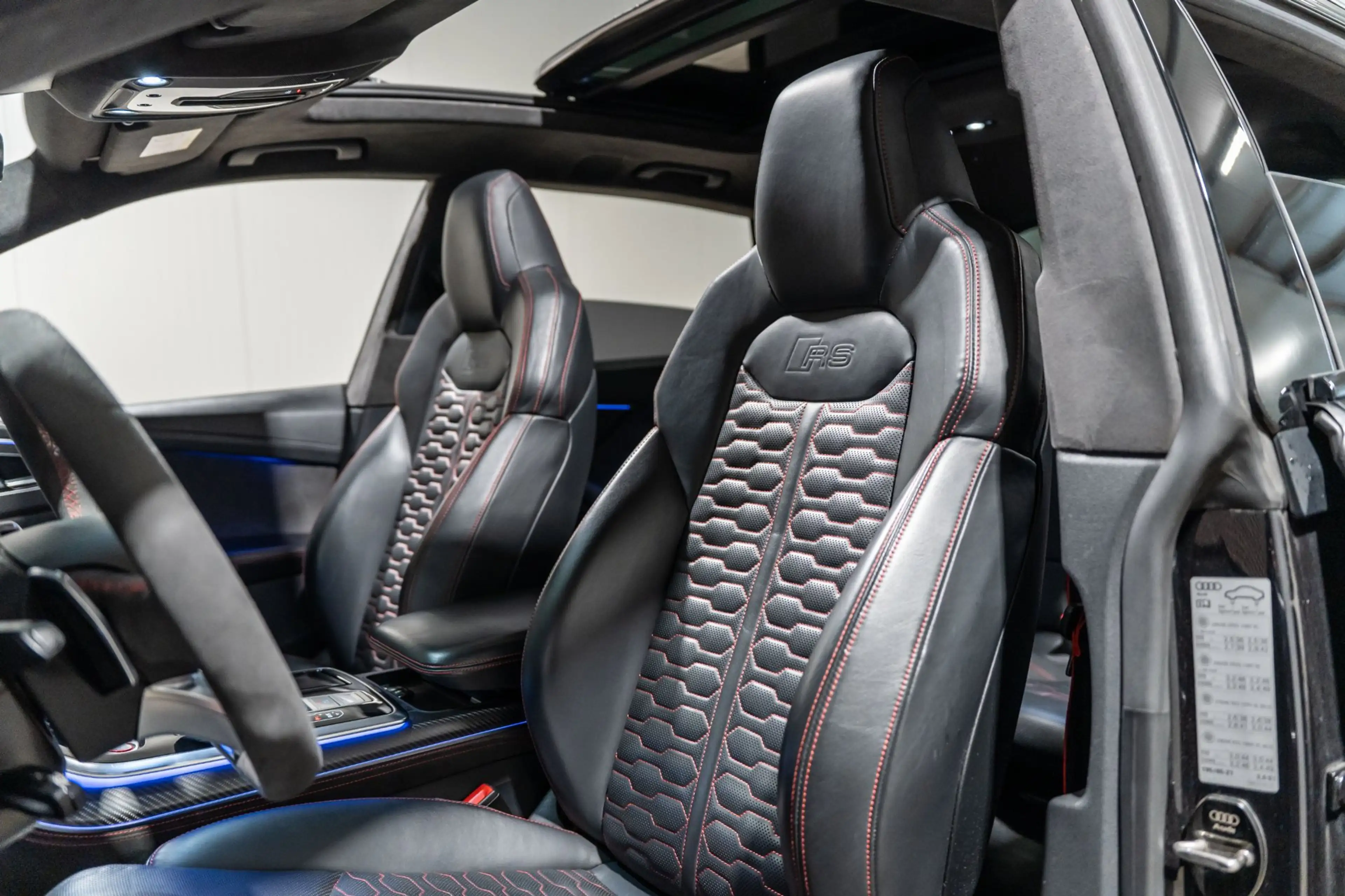 Audi RS Q8 4.0 TFSI Q8 quattro Pano Keramisch CARBON B&O 3D F — photo 19