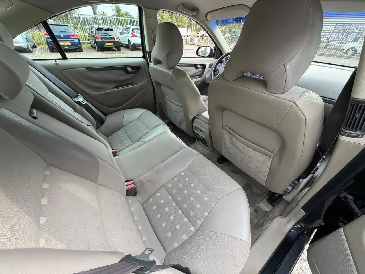 Volvo S60 2.4 Edition - APK 11/2026 - RIJDT & SCHAKELT GOED, foto 11