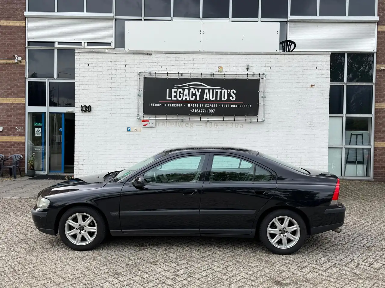 Volvo S60 2.4 Edition - APK 11/2026 - RIJDT & SCHAKELT GOED, foto 3