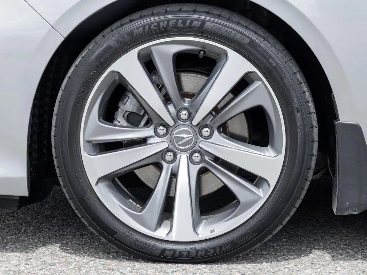 Acura TLX photo Acura TLX