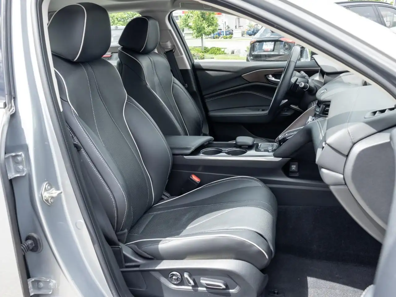 Acura TLX photo Acura TLX